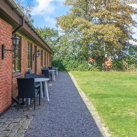 In With Kitchen